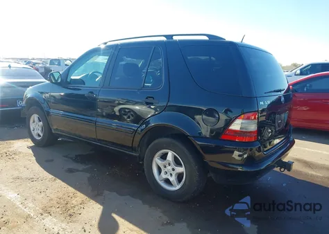 2001 Mercedes-Benz Ml 320 z USA, uszkodzony, nr VIN 4JGAB54E81A223881